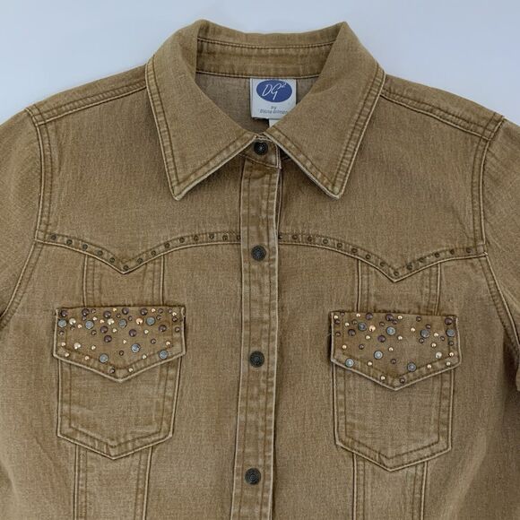 DG2 Denim Jacket Shacket M Snap Button Tan Embellished Flap Pocket Western Rodeo - Picture 3 of 10